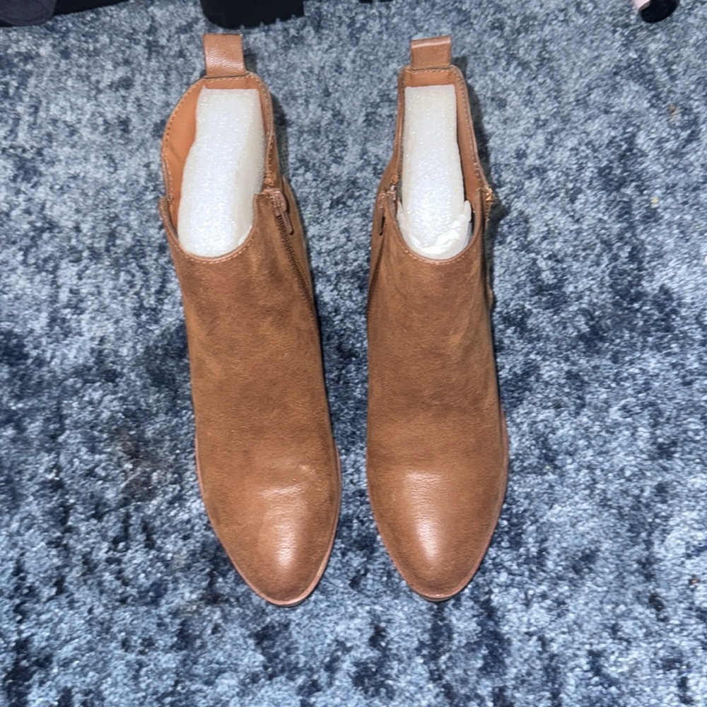 Ute wedge booties